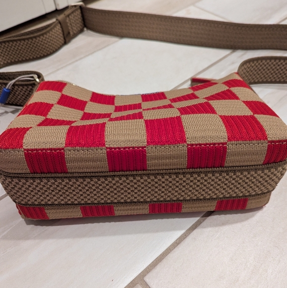Nwt Rothy's Casual Crossbody Checker Red - Picture 8 of 8